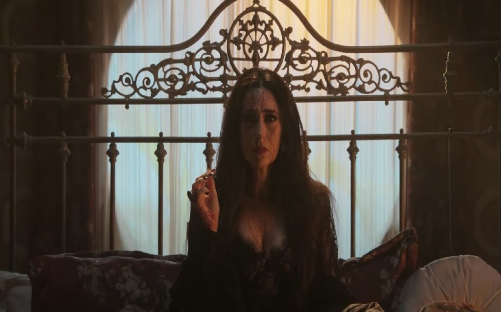 Murder Mubarak Teaser Out : मर्डर की गुत्थी सुलझाते नजर आएंगे पंकज त्रिपाठी। Karishma Kapoor in Murder Mubarak