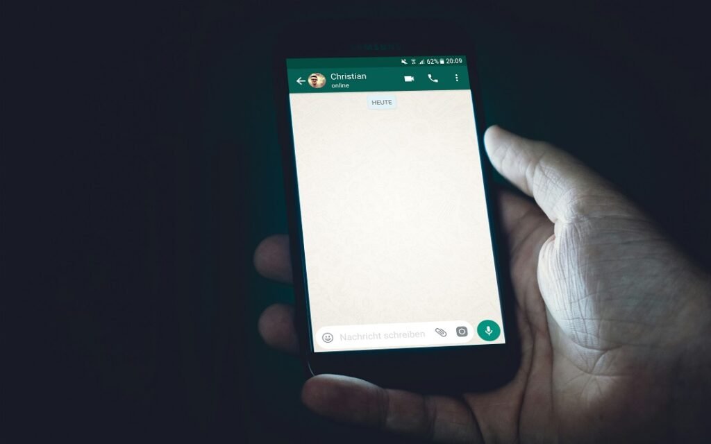 Whatsapp Screenshot Block : प्राइवेसी को लेकर Whatsapp ने उठाय बड़ा कदम। Whatsapp Screenshot Block : प्राइवेसी को लेकर Whatsapp ने उठाय बड़ा कदम।