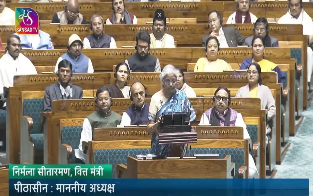 Pradhan Mantri suryoday yojana : अब मुफ्त में मिलेगा 300 यूनिट बिजली। जाने कैसे ? बजट में क्या सस्ता क्या महंगा हुआ। Pradhan Mantri suryoday yojana : अब मुफ्त में मिलेगा 300 यूनिट बिजली। जाने कैसे ? बजट में क्या सस्ता क्या महंगा हुआ।