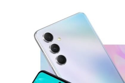 Samsung Galaxy M55 (2)