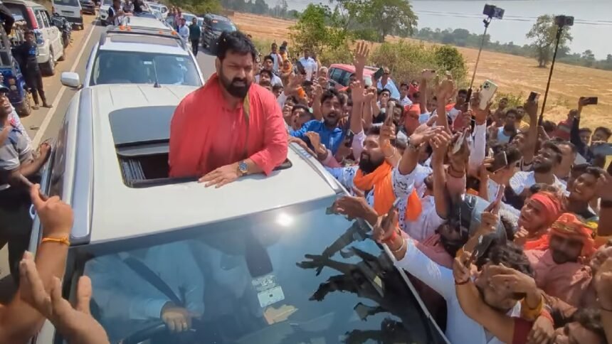 Pawan Singh Road Show