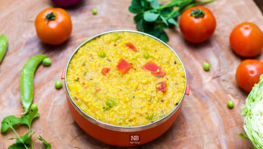 Weight Loss Tips: खिचड़ी खा कर तेजी से वजन कम करें। Weight Loss Tips: खिचड़ी खा कर तेजी से वजन कम करें।