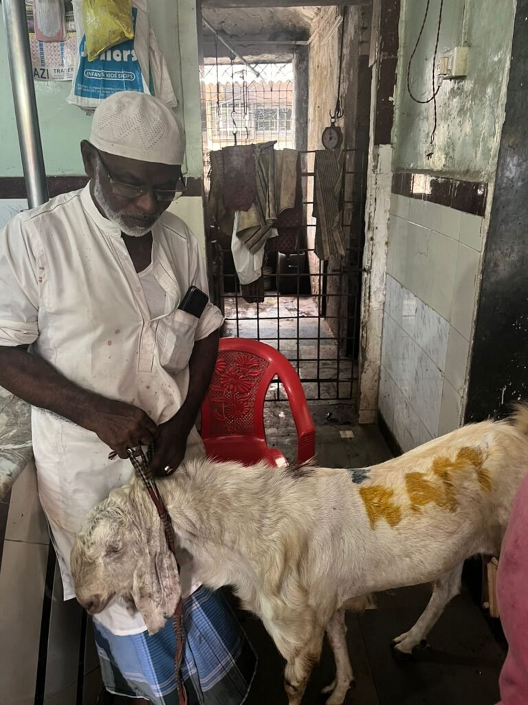 Raam Nam Ka Bakra : राम नाम लिखे बकरे पर बवाल Raam Nam Ka Bakra : राम नाम लिखे बकरे पर बवाल